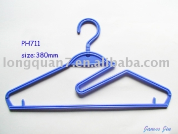 Plastic clothes hanger (PH-711)