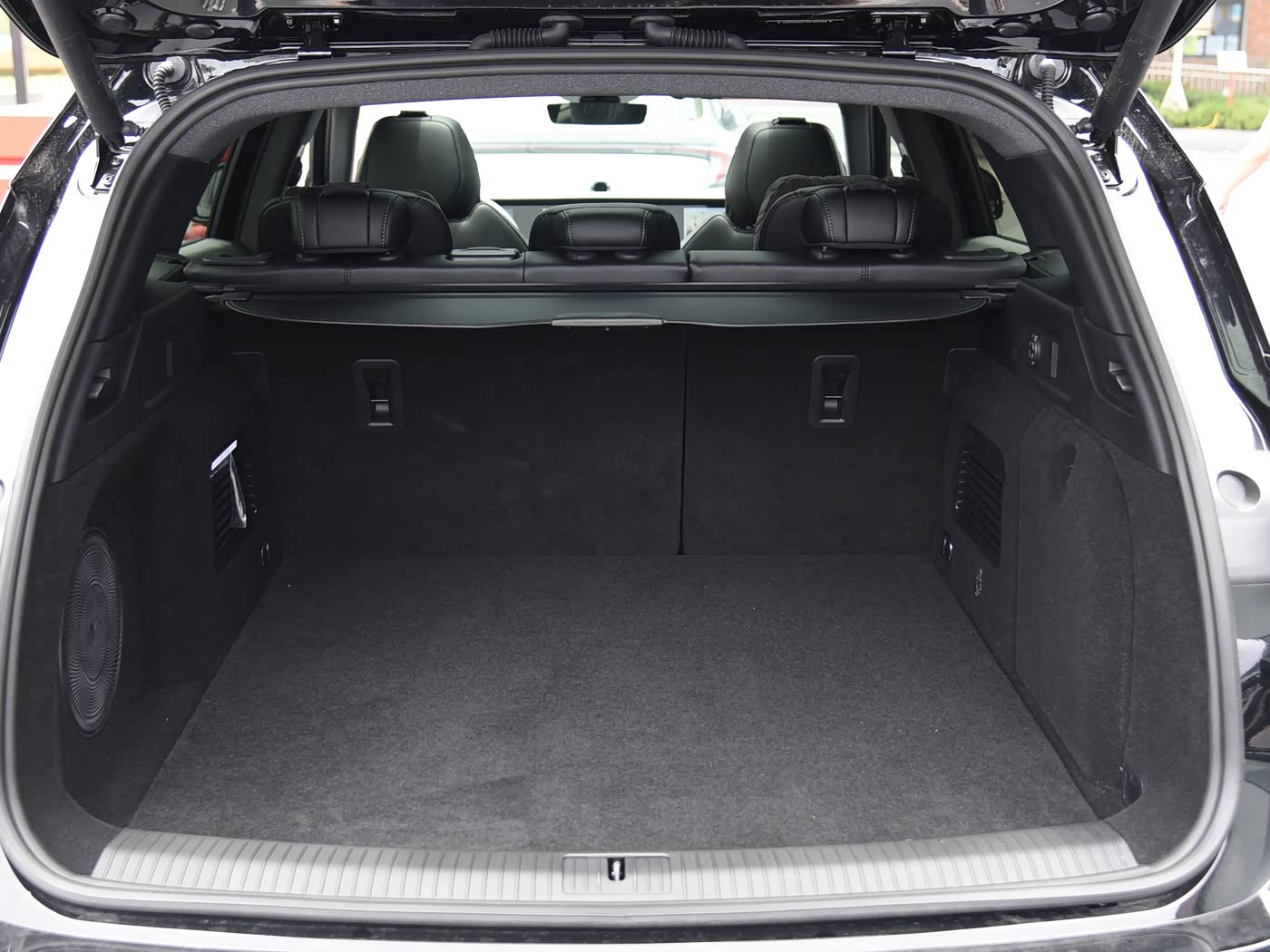 New Voyah Free 2025 RWD Edition