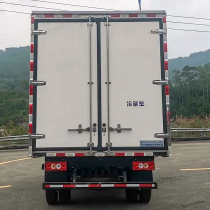 Beiqi Ruixiang 131 HP 4X2 Refrigerated Truck