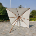 Parasol en bois à double auvent pour patio carré