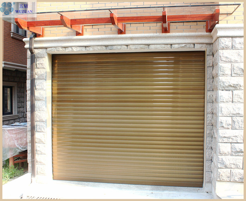 Protective rolling door