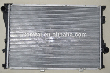 Auto Radiator for 5E39-520i/523i/528i/535i/540i 7E38-