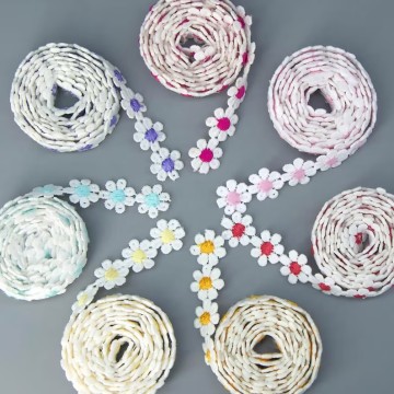 Assorted Color Daisy Flower Trim Embroidery Fabric for Kids' Garments and Crafts