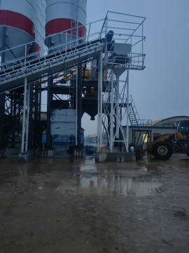 Popular European Concrete Batching Plants 300-180 CBM Hour