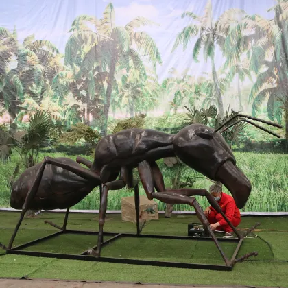 Giant Interactive Animatronic Ant