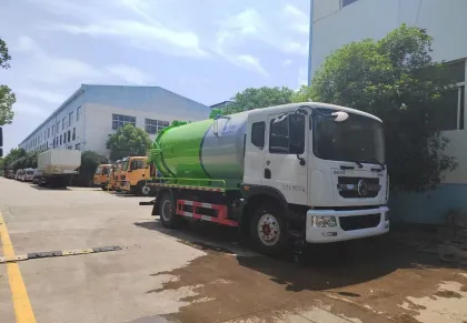 Dongfeng Vacuum Sewage Suction Truck