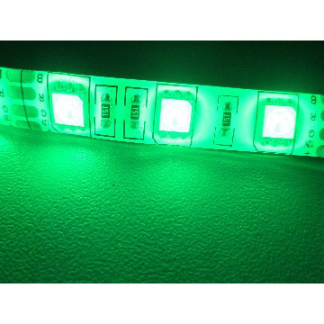 एसी/DC12V के साथ 60 पीसी 5050 SMD एलईडी पट्टी