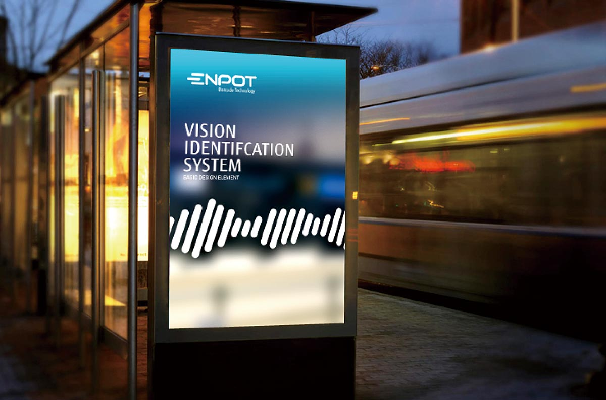 PC in bus stop