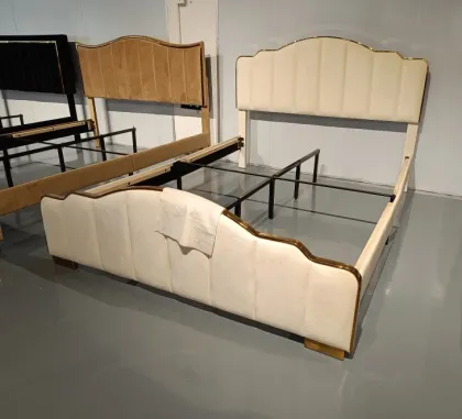 Velvet Tufted King Bed Frame - Simple Wooden Double Bed Furniture for California King Bedrooms