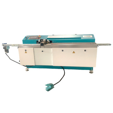 Automatic rubber butyl sealing machine