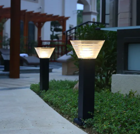 Solar garden light with long standby time