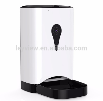 Shenzhen wholesale automatic pet feeder camera /remote controled /easy to clean