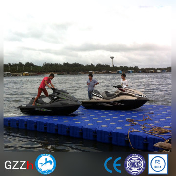 Simple, reliable boat lift marina for water sports