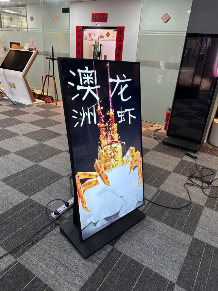 Profesyonel ticari kullanım için kristal netliğinde 4K ultra HD ekran