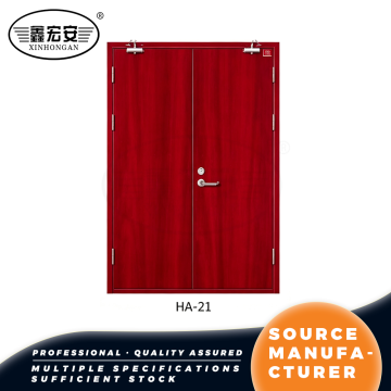 Porta tagliafuoco in acciaio-legno con venature del legno rosso
