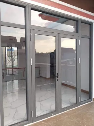 Store aluminum swing door