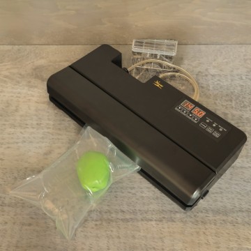 Vacuum Skin Packing Machine and FoodSaver Bags for Vacuum Sealing