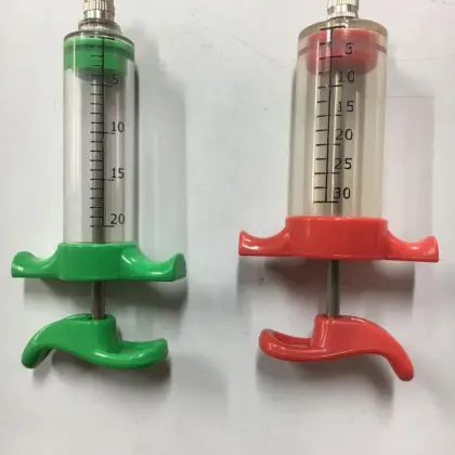 colorful vet syringe non adjustable syringe