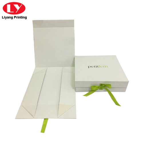 Custom White Foldable Magnetic Box with Ribbon