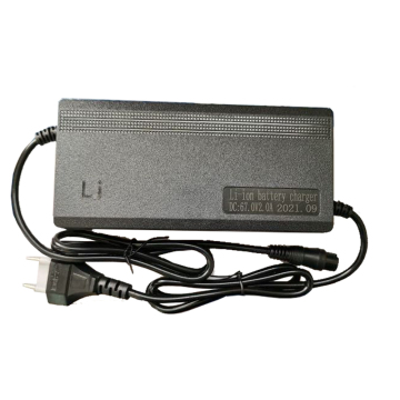 12,6 V Smart Battery Ladegerät: Automatische Erkennung für LifePO4 &amp; Lithium -Ion, 4 Zellen, 16,8 V, 10a