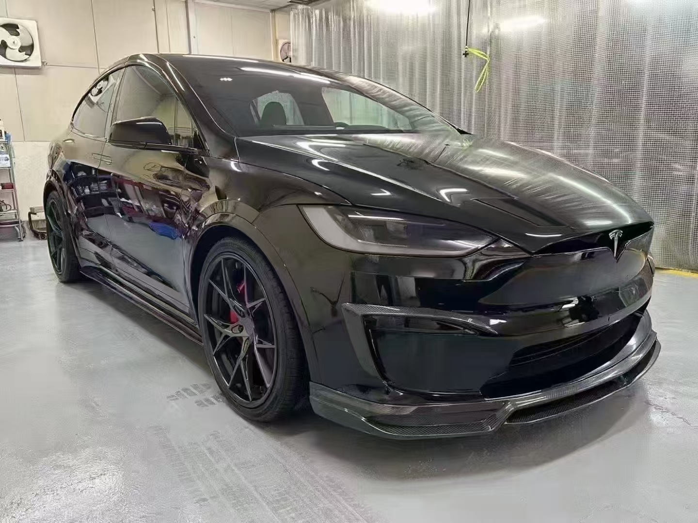 Acessórios personalizados da Tesla para aprimoramento de veículos