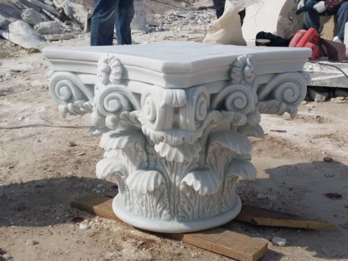 Corinthian White Marble Column Cap till salu