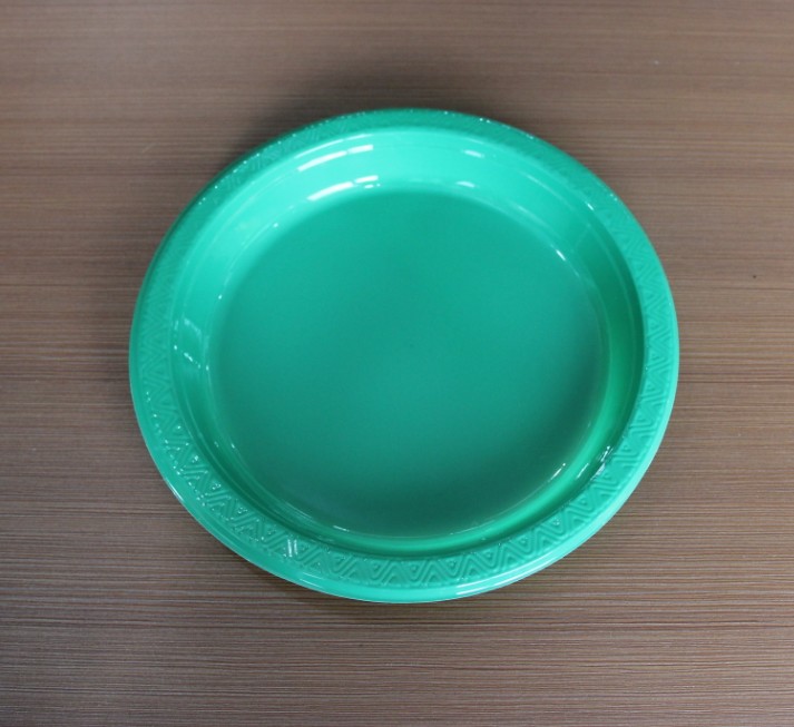 Plastic Dishes