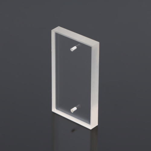 Lente de fluoruro de bario perforada para láser ultravioleta