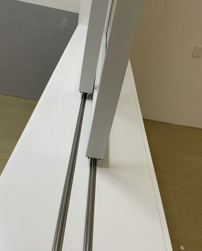 Energy Efficient Sliding Window for Smart Living