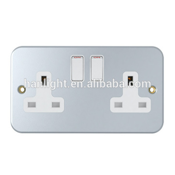 BS 13A 2 gang double pole switched socket