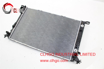 8K0121251Q الرادياتير ل VW Audi Auto Cryiator