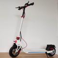 Custom Foldable White Deck Electric Scooters