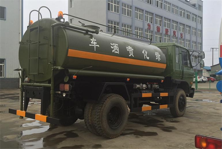 4X2 Dongfeng 7CBM Water Bowser Tank Truck .