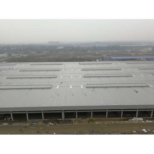 Trabajos de decoración de techos y aleros del depósito de Chengdu Banqiao