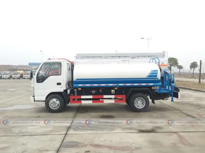 HOT Brand New ISUZU 4000litres water spraying truck