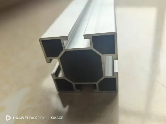 Anodized aluminum alloy extrusion rails