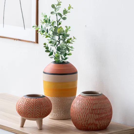 Creative Clay Vases: Wholesale Custom Vintage Terracotta Flower Pots for Home Decor