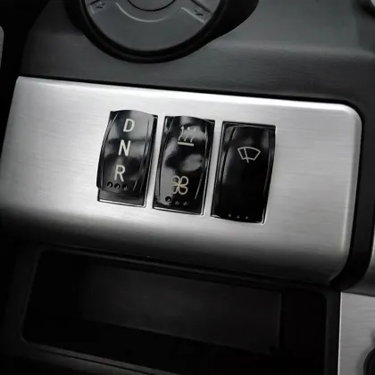 All-Electric Three-Wheel Electric Vehicle