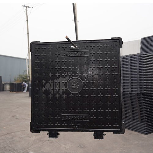 Tampa de bueiro de ferro dúctil de grande resistência 600x600