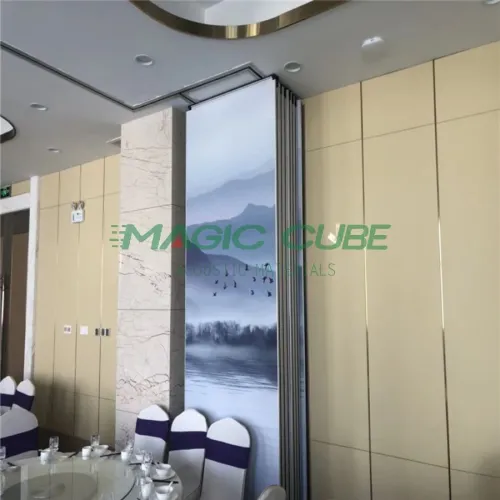 Soundproof and decorative building movable walls