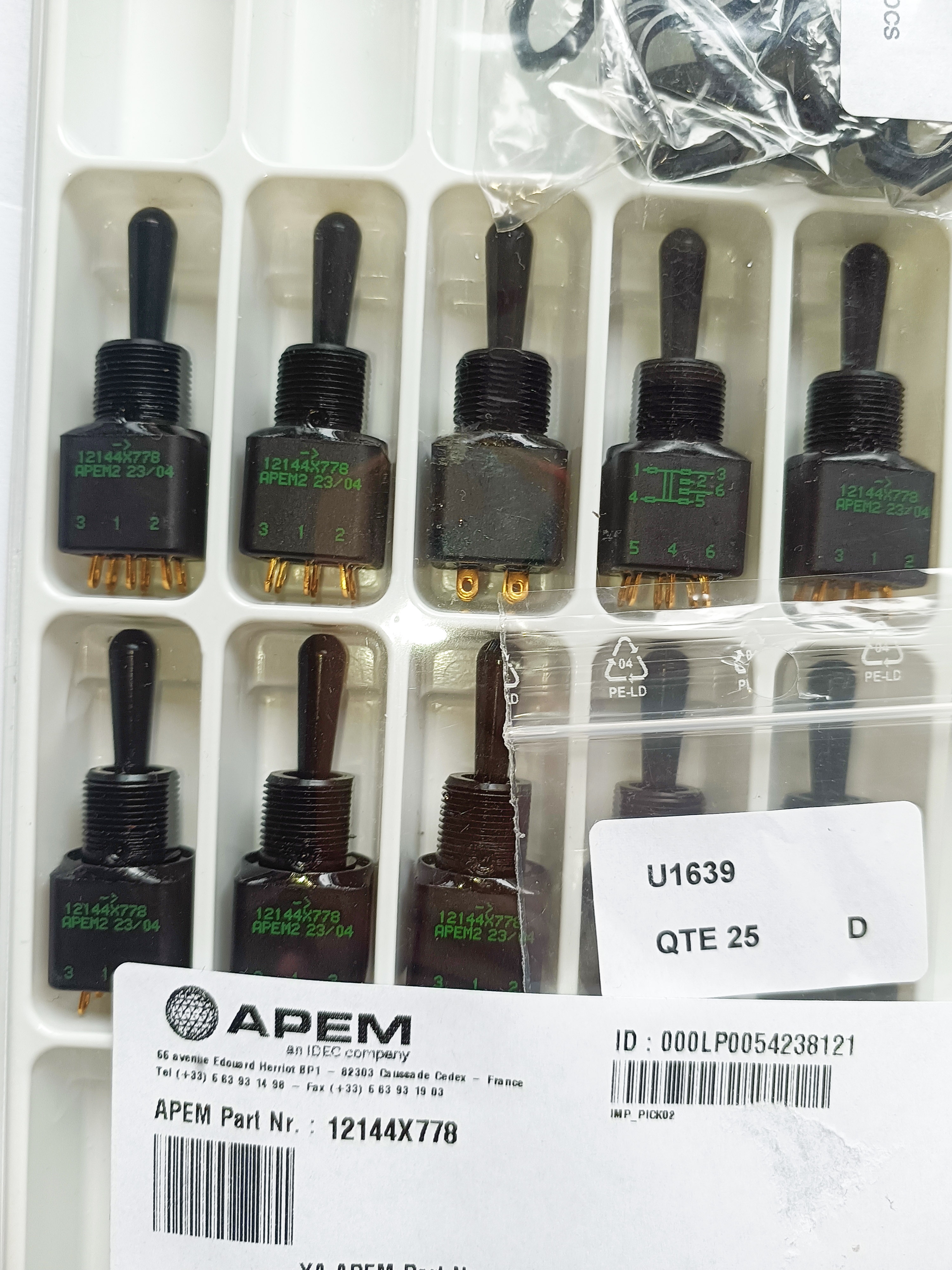 12144X778 Switch (2)