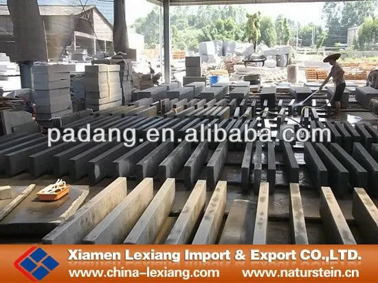 Granite landscaping curbstone