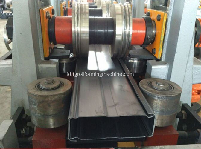 Rak Dan Shelf Steel Box Beam Machine