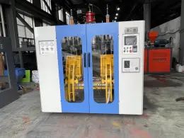 duple space hollow extrustion blow molding machine