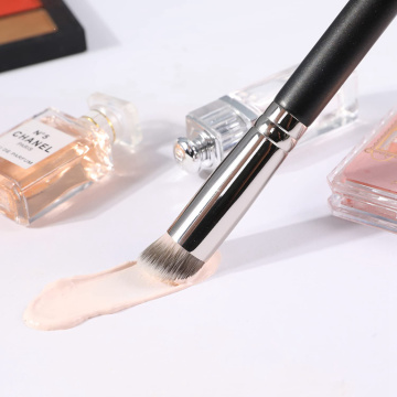 Επίπεδη κορυφή κάτω από το μάτι concealer kabuki brush makeup