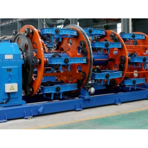 Máquina de torcer rígido para aplicações tubulares e de fios