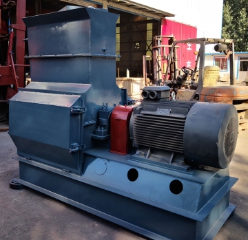 hammer mill wood chips into sawdust