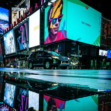 Four Sides Buy Large Curved Outdoor LED Screen Display Waterproof