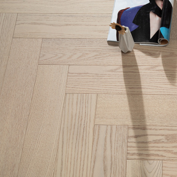 Smooth/Brushed Herringbone Oak Engineered Wood Floorin