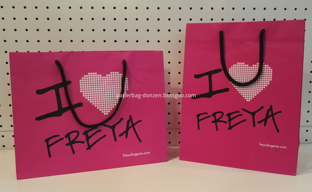 Gift bag packaging